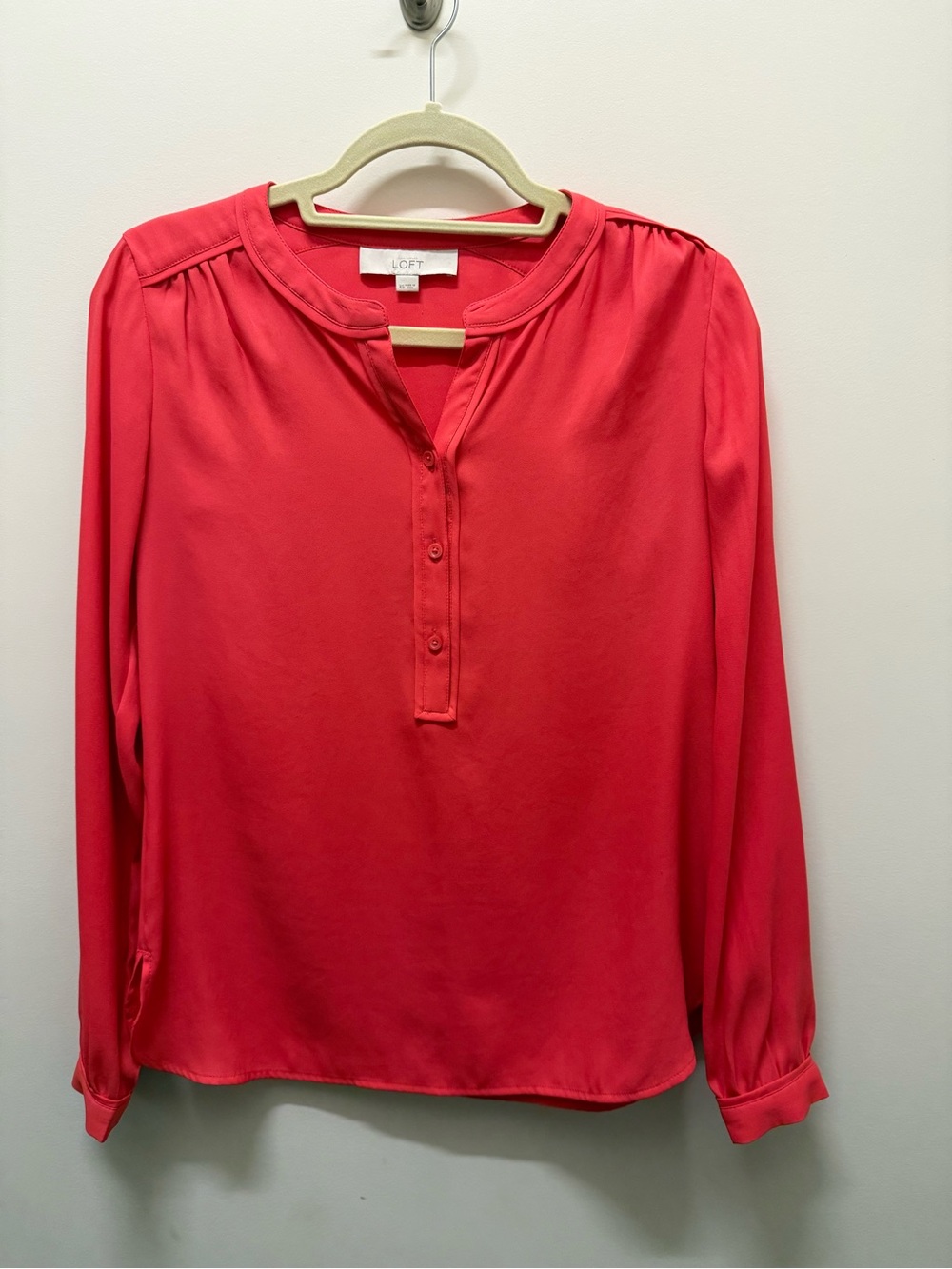LOFT Relaxed Fit Women's Coral Long-Sleeve Henley Blouse